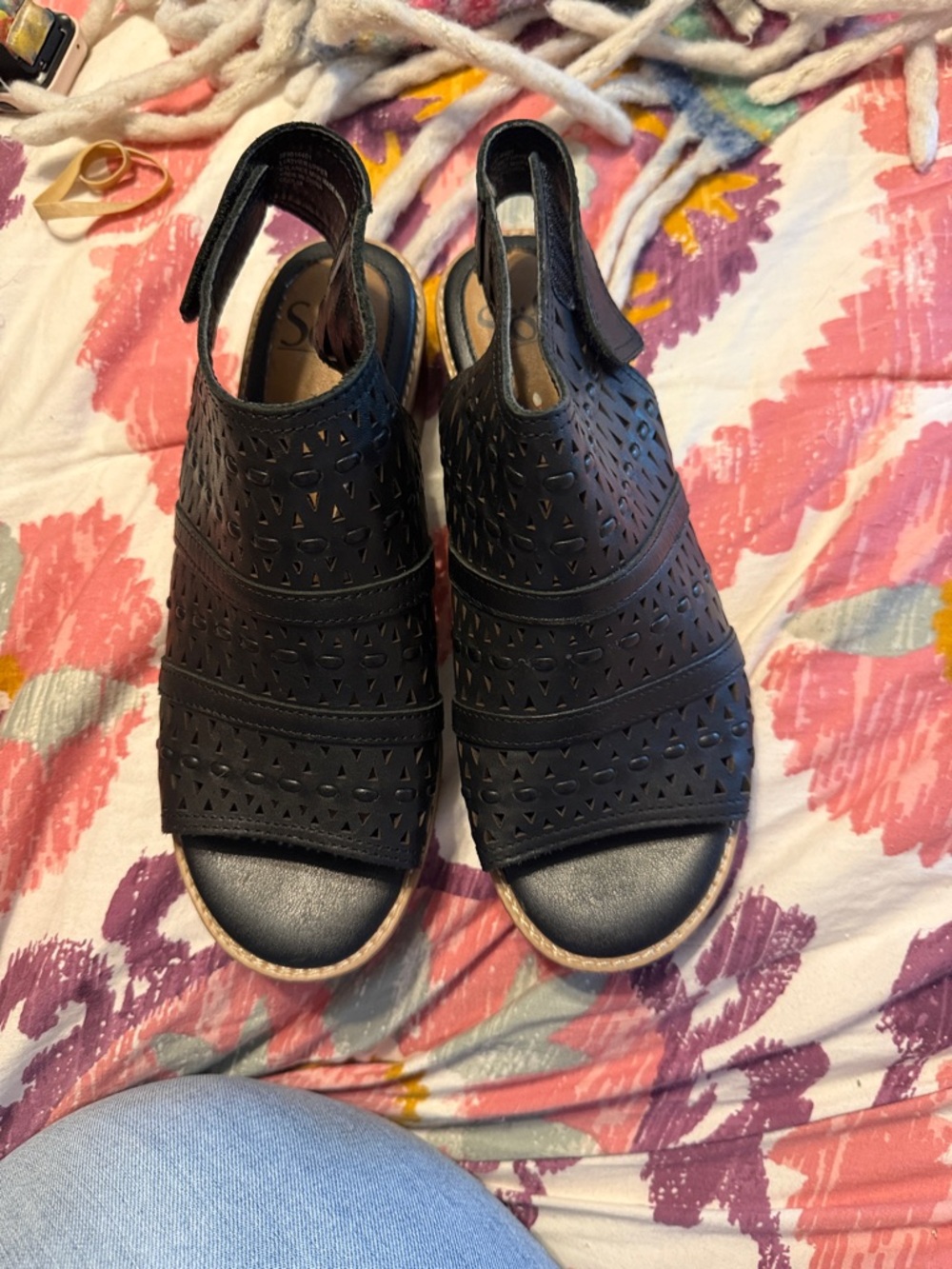 Söfft Black Perforated Open Toe Slingback Sandals Size 6 Comfort
